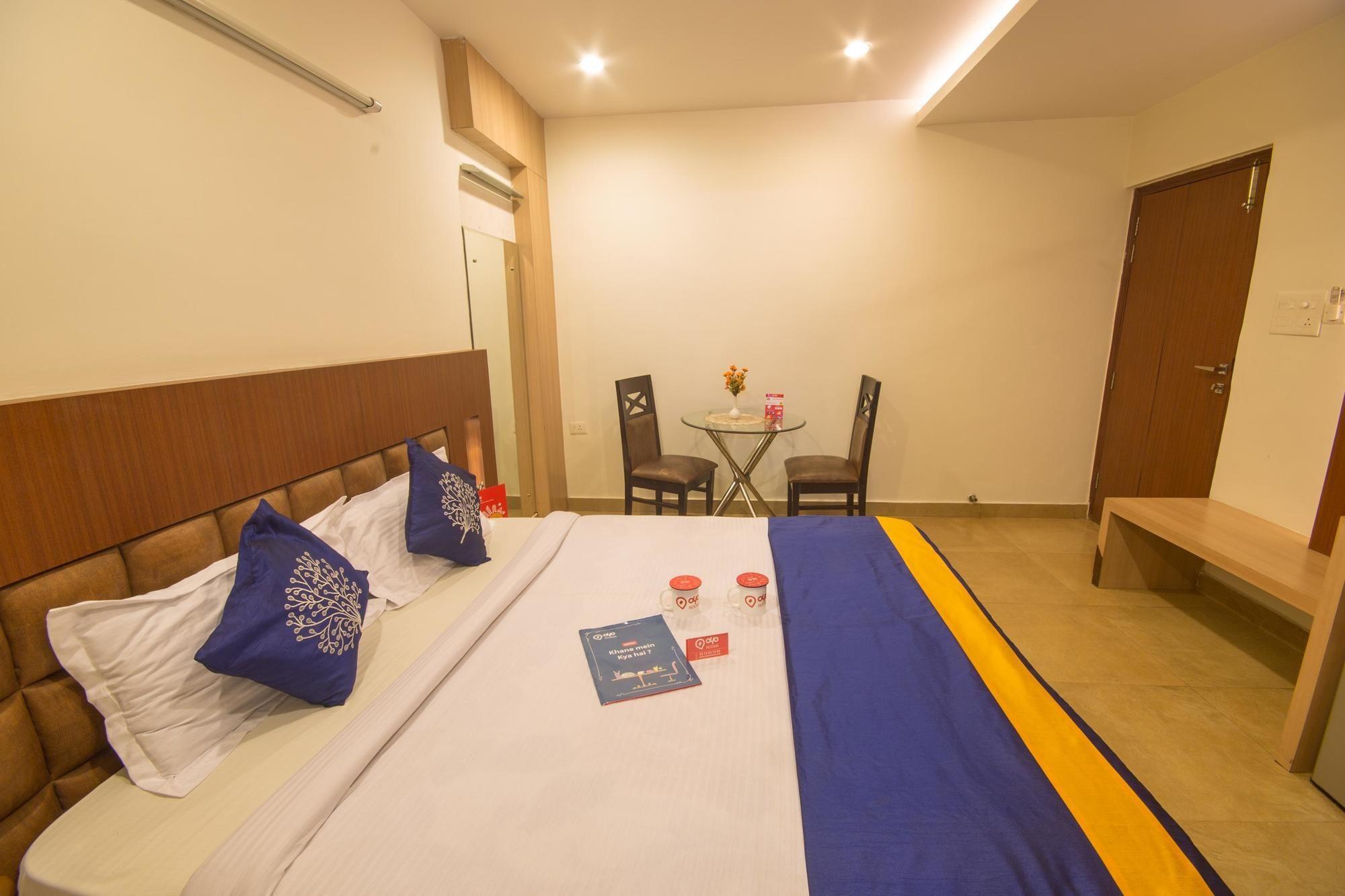 Oyo 1524 Hotel Vaani Continental カーンプル エクステリア 写真